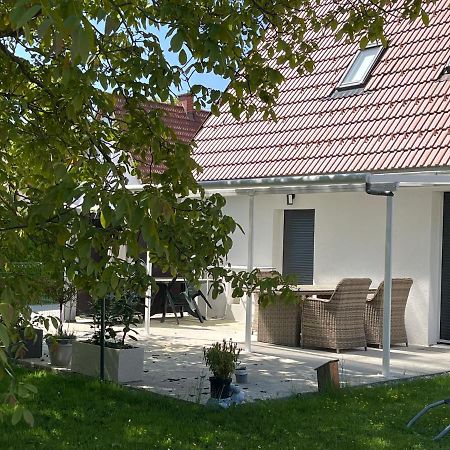 Haus Mit Garten Familie Pabst Maria Lankowitz Exterior photo