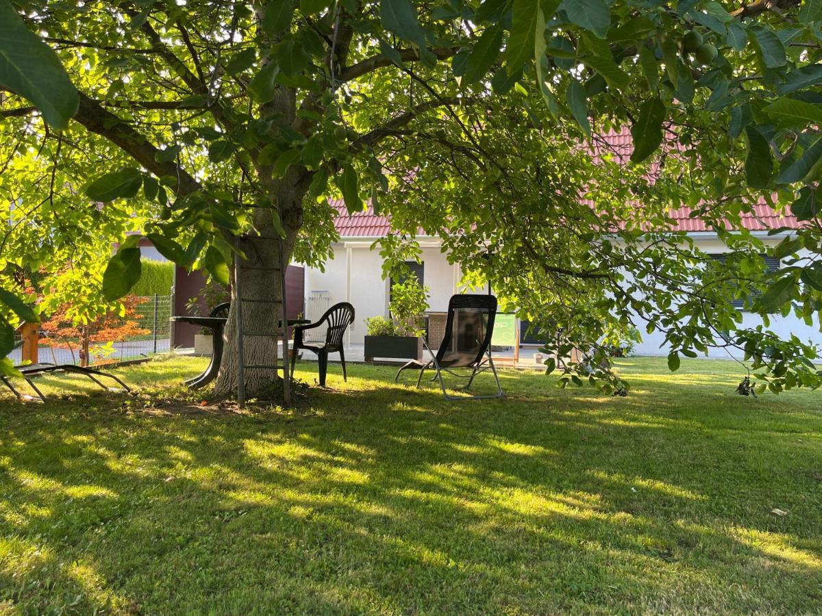 Haus Mit Garten Familie Pabst Maria Lankowitz Exterior photo
